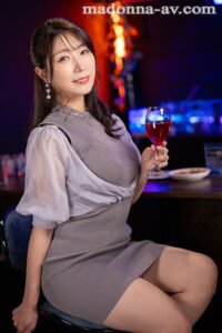 Azumi Hina